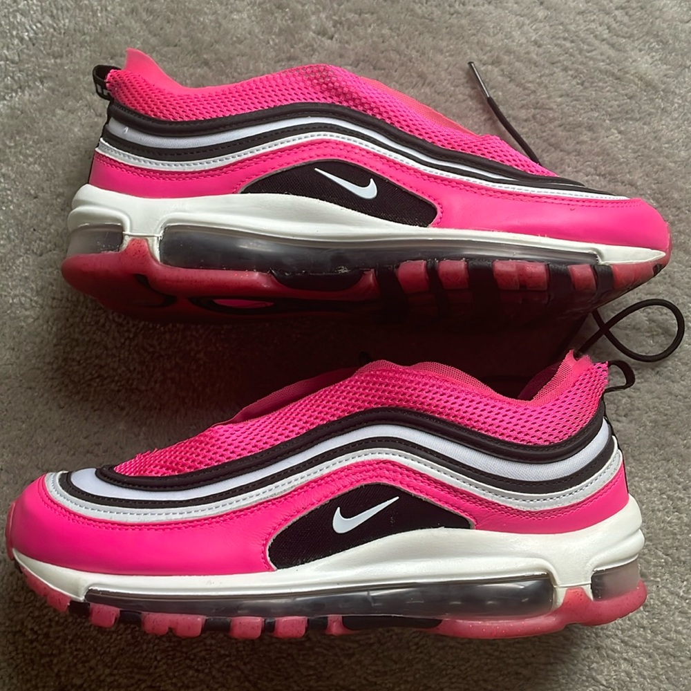 Nike Air Max 97’ Sakura Pink (Women’s 9)